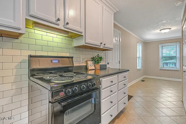 $1,600 | 3044 Lowrance Drive, Unit 28, Kingsport, TN 37660