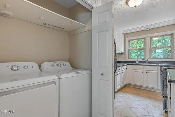 $1,600 | 3044 Lowrance Drive, Unit 28, Kingsport, TN 37660