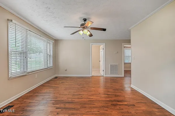 $1,600 | 3044 Lowrance Drive, Unit 28, Kingsport, TN 37660