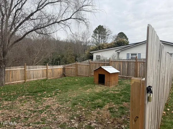 $1,600 | 3044 Lowrance Drive, Unit 28, Kingsport, TN 37660