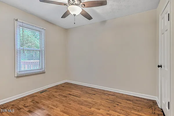 $1,600 | 3044 Lowrance Drive, Unit 28, Kingsport, TN 37660