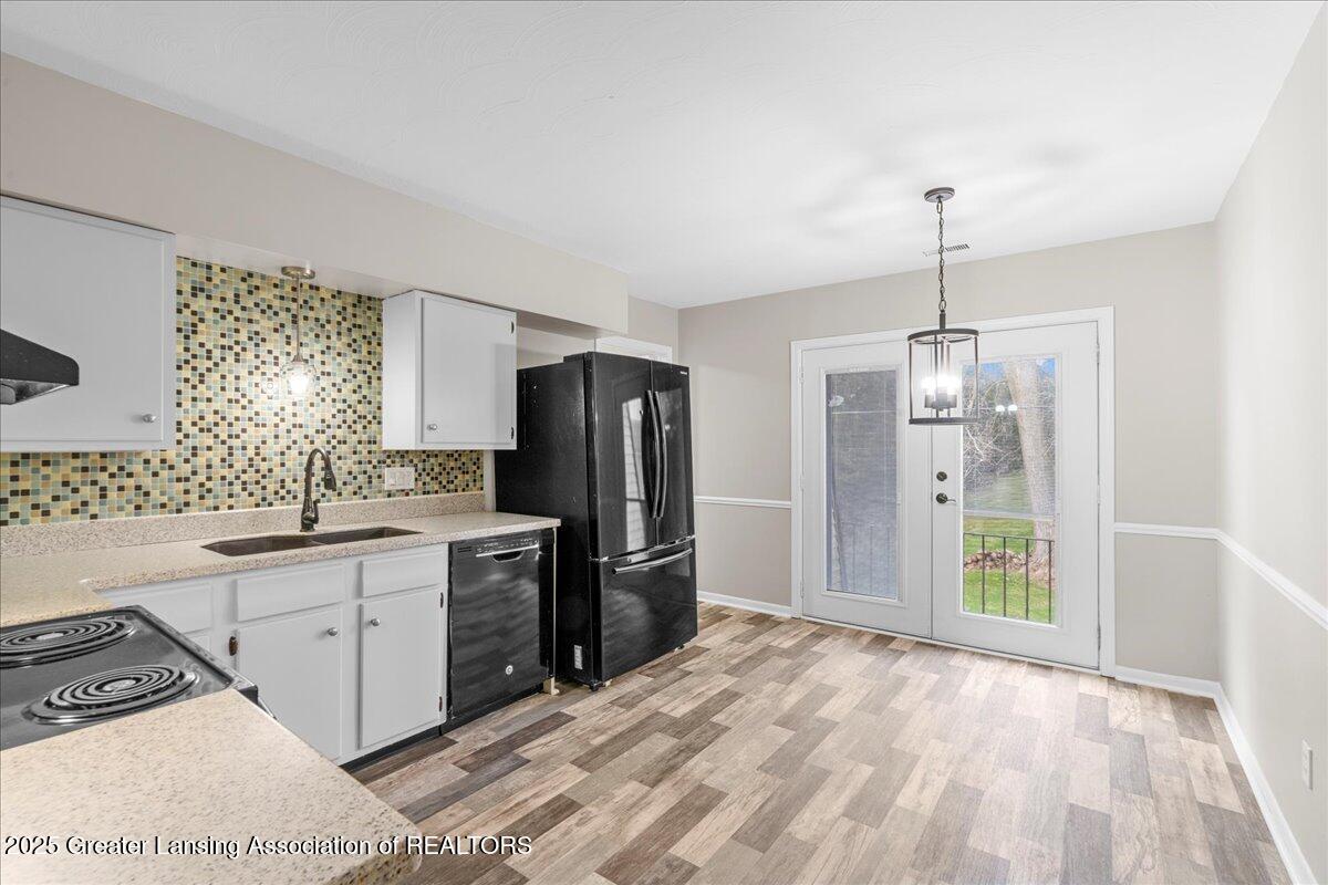 4831 Gull Road, Unit 8 Lansing, MI 48917 - Photo 7 of 22 11-Media Jett - 11