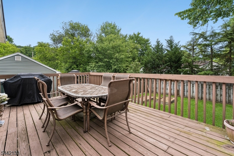 359 Meisel Avenue Springfield, NJ 07081 - Photo 22 of 31