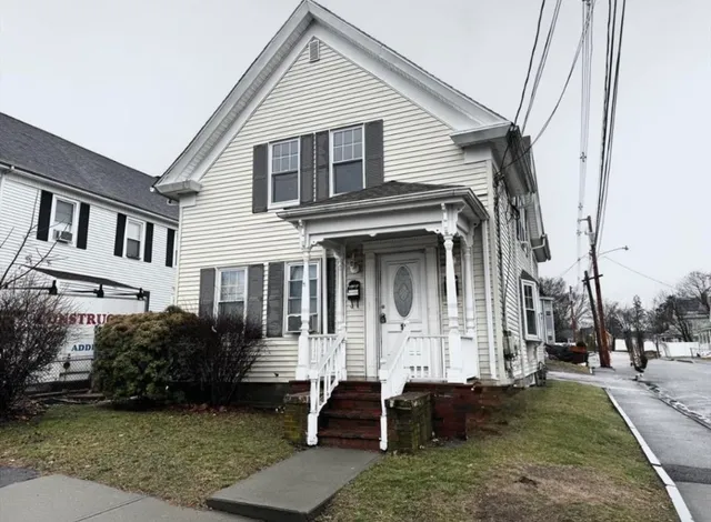 $2,500 | 19 Harrison Avenue, Unit 2, Taunton, MA 02780
