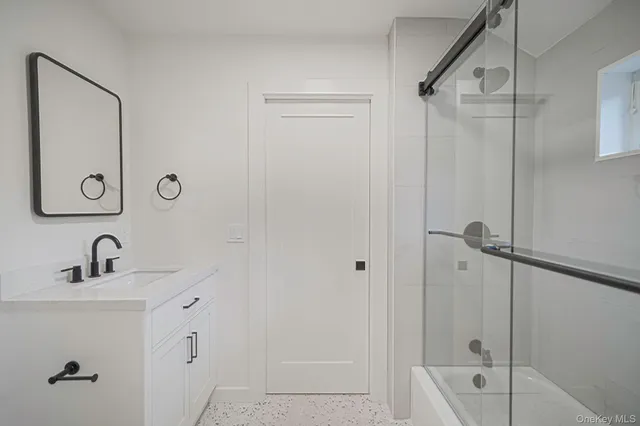 $3,900 | 23 Roosevelt Boulevard, East Patchogue, NY 11772