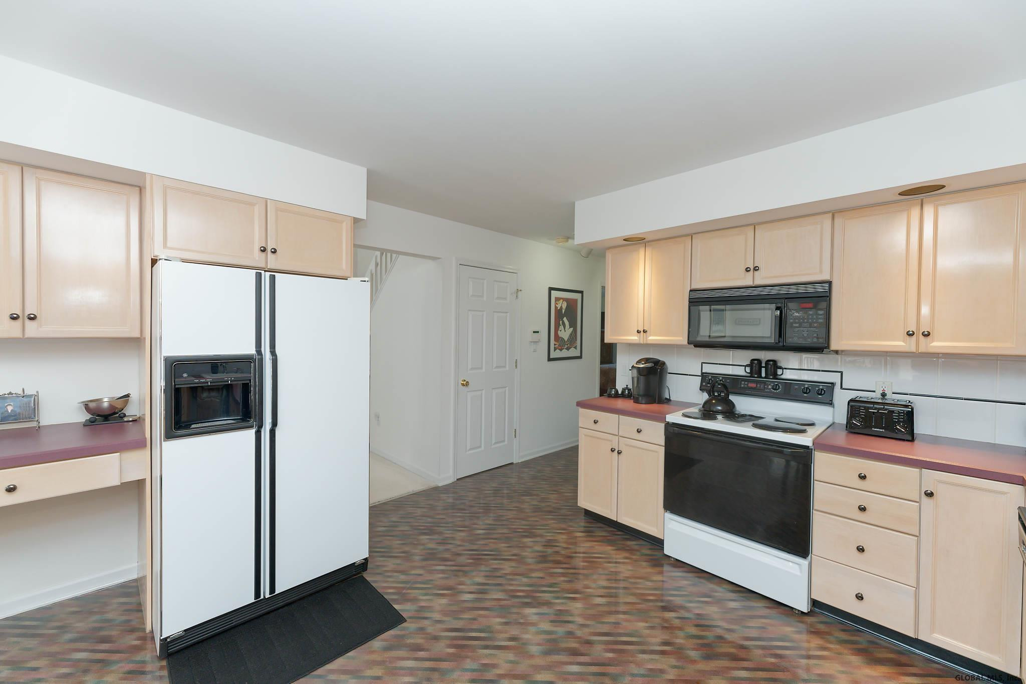 28 Pine Ridge Road Saratoga Springs, NY 12866 - Photo 19 of 46 Photo 19