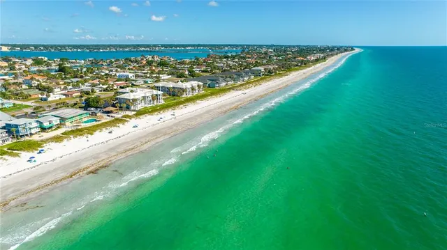 $3,500 | 2900 Gulf Boulevard, Unit 206, Belleair Beach, FL 33786