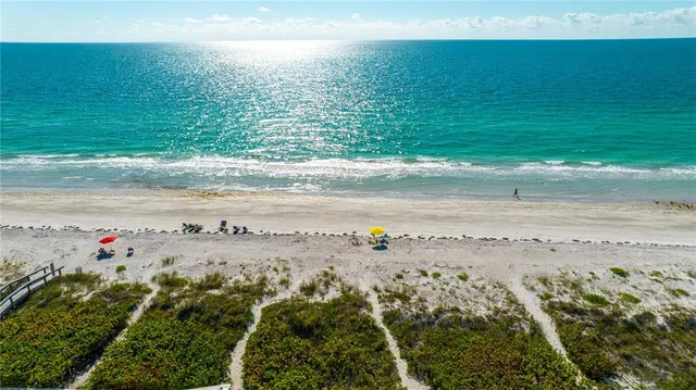 $3,500 | 2900 Gulf Boulevard, Unit 206, Belleair Beach, FL 33786