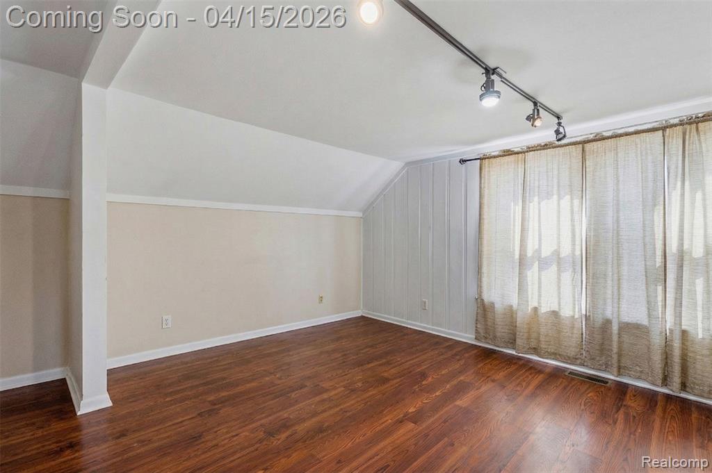 11429 East 8 Mile Road Warren, MI 48089 - Photo 8 of 23