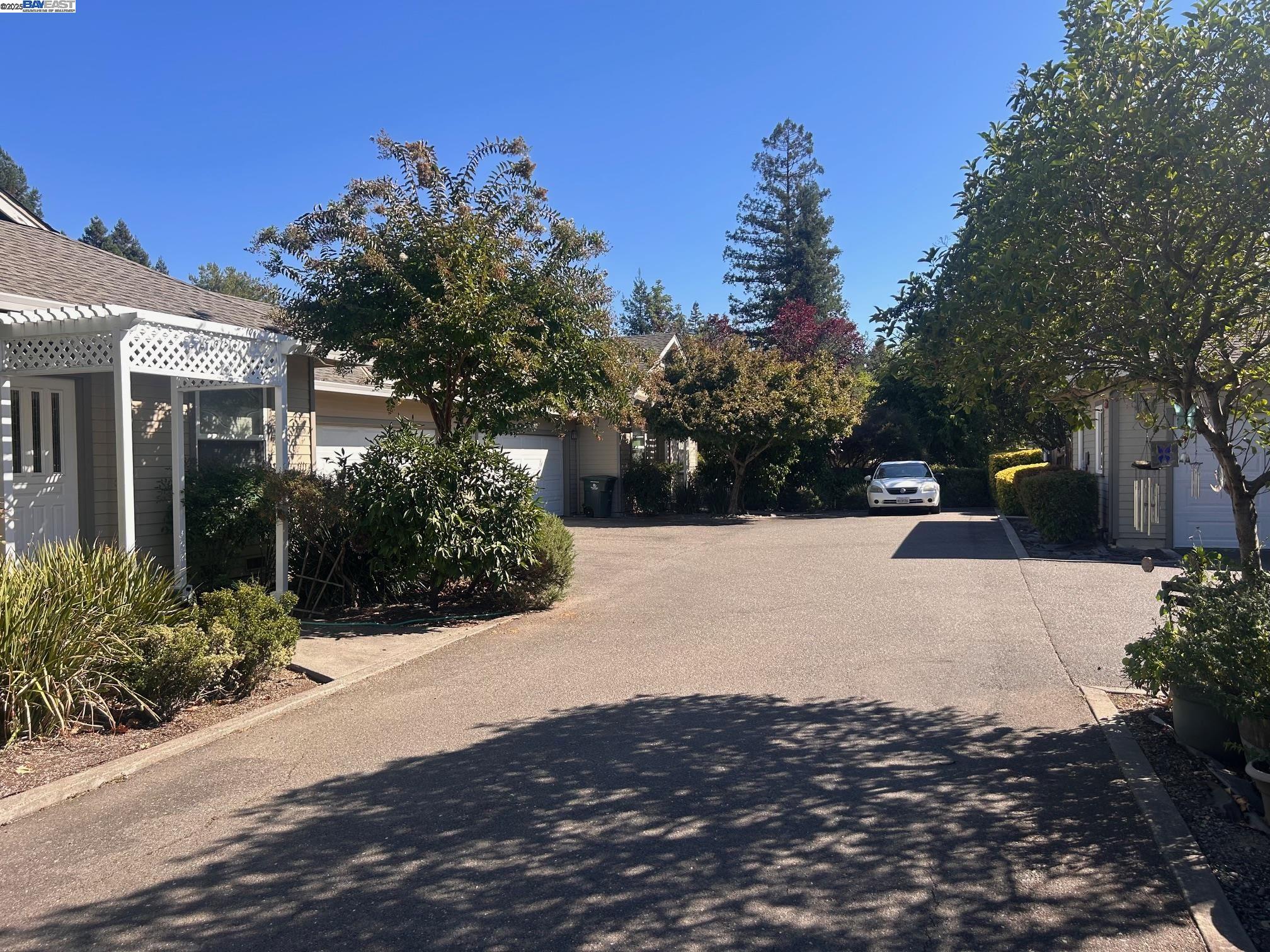 426 Piper Street, Unit D Healdsburg, CA 95448 - Photo 10 of 10 a view of outdoor space and yard