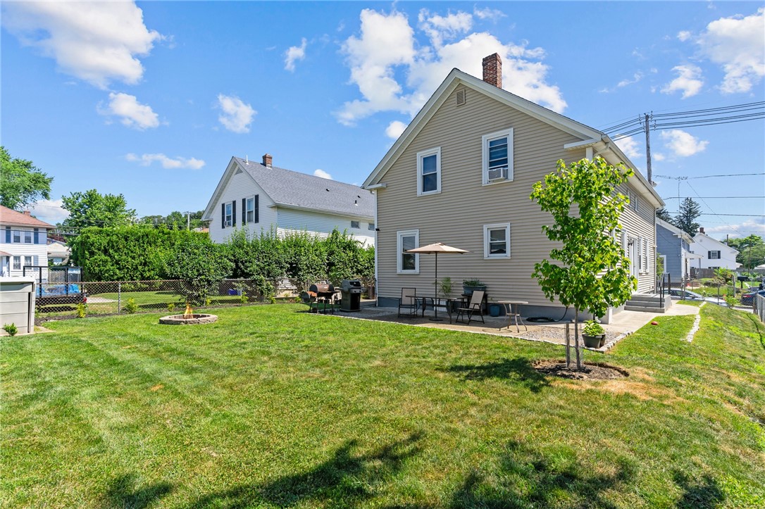 57 Maple Avenue Johnston, RI 02919 - Photo 2 of 34