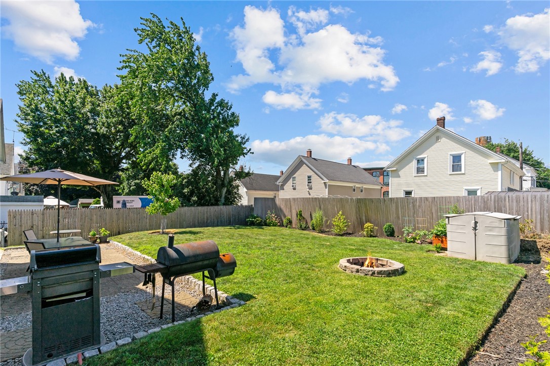 57 Maple Avenue Johnston, RI 02919 - Photo 3 of 34