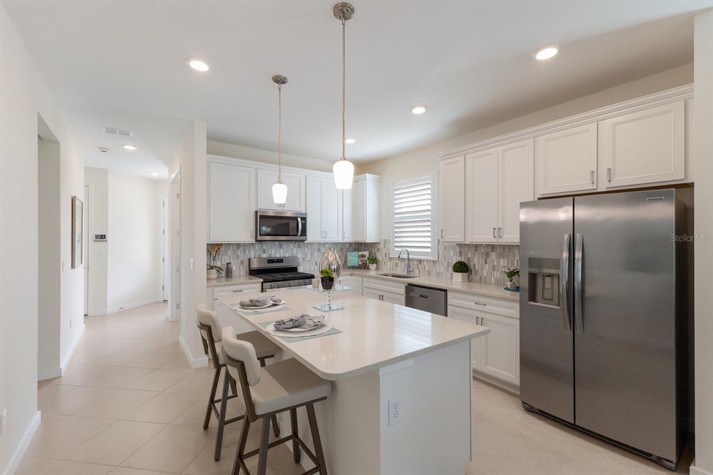 10470 Spring Tide Way Palmetto, FL 34221 - Photo 5 of 59 Gallery Image 5