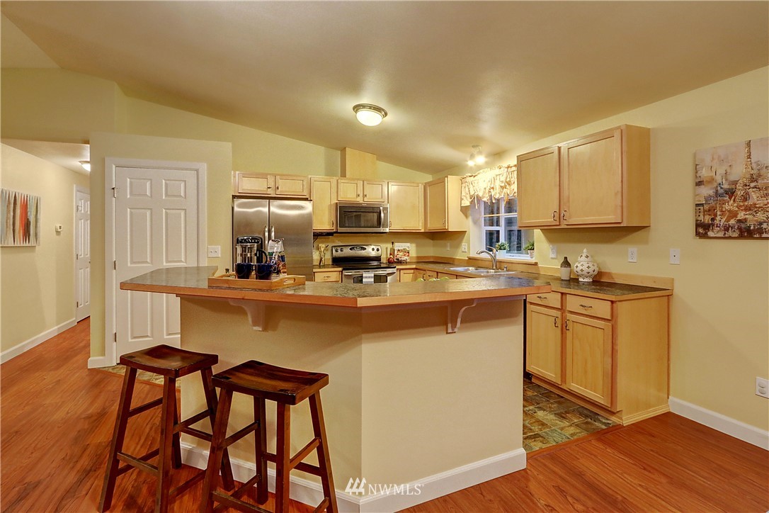 14705 Roy Road Southeast Olalla, WA 98359 - Photo 8 of 25 Gallery Image 8