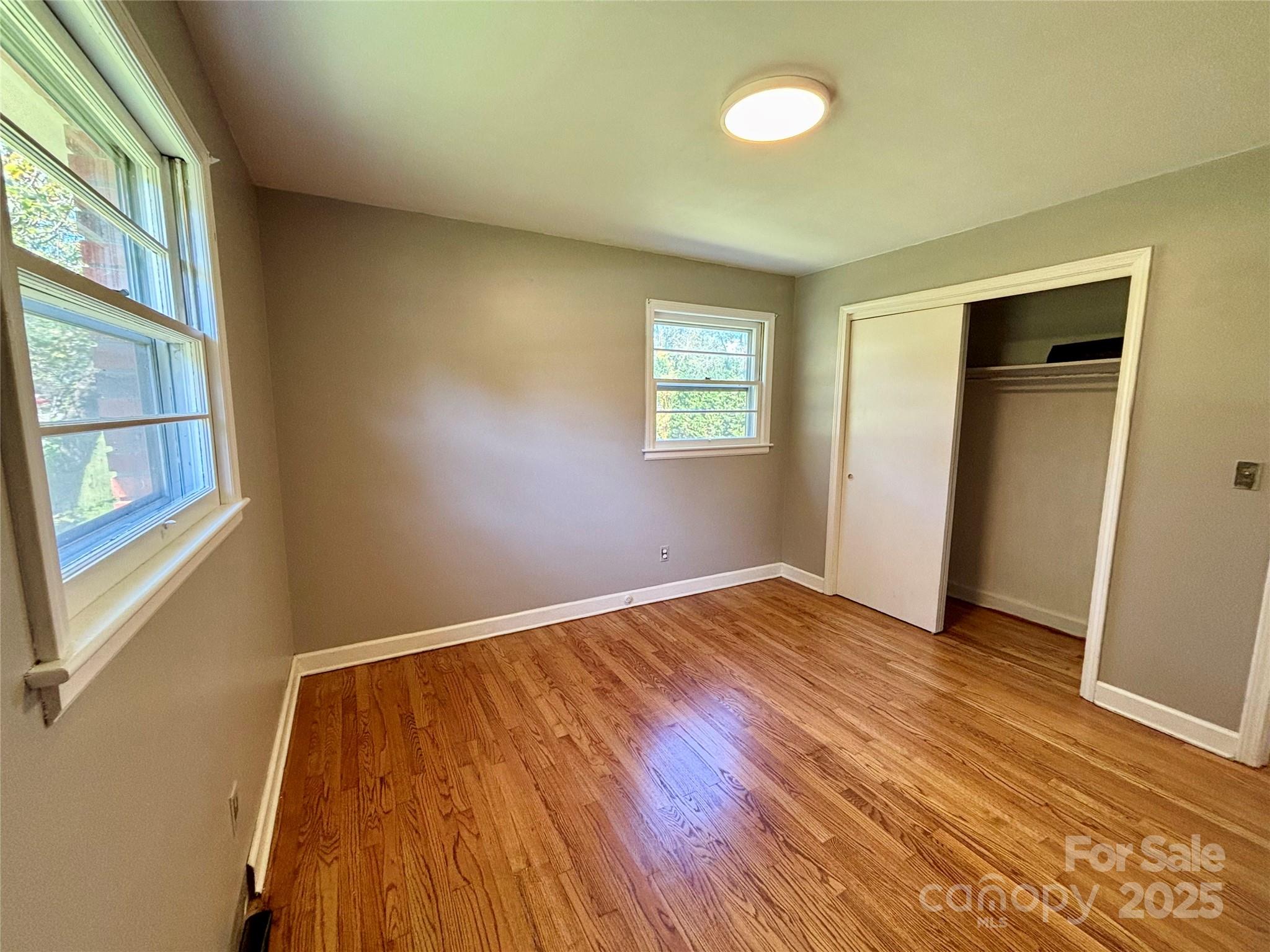 614 Loop Road Hendersonville, NC 28792 - Photo 9 of 21 Gallery Image 9