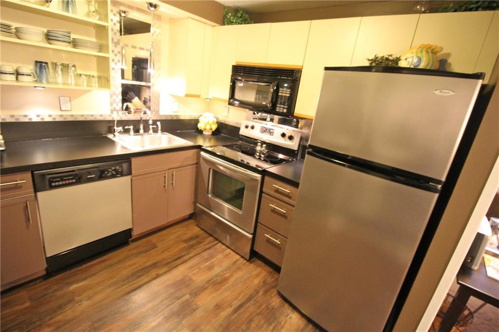 230 9th Street, Unit 111 Indianapolis, IN 46204 - Photo 15 of 16