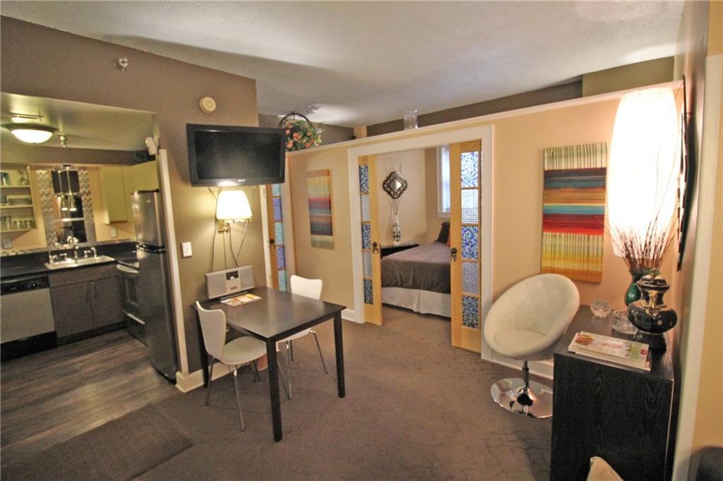 230 9th Street, Unit 111 Indianapolis, IN 46204 - Photo 4 of 16