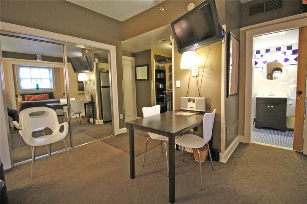 230 9th Street, Unit 111 Indianapolis, IN 46204 - Photo 10 of 16
