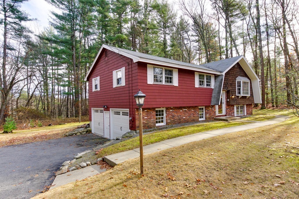 33 Plain Road Westford, MA 01886 - Photo 2 of 12 Gallery Image 2