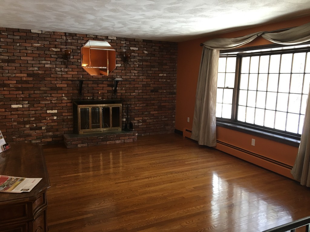 33 Plain Road Westford, MA 01886 - Photo 7 of 12 Gallery Image 7