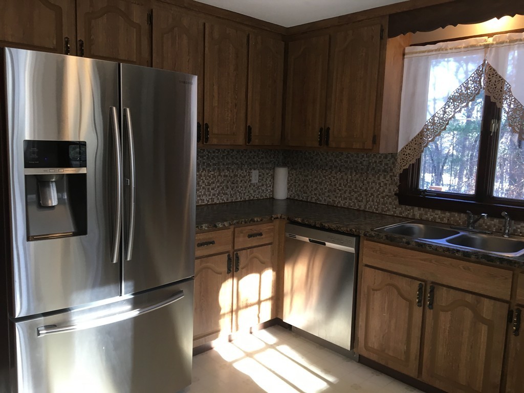 33 Plain Road Westford, MA 01886 - Photo 8 of 12 Gallery Image 8
