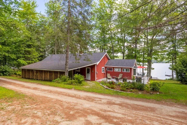 $875,000 | 21 Wood Duck Way, Norway, ME 04268