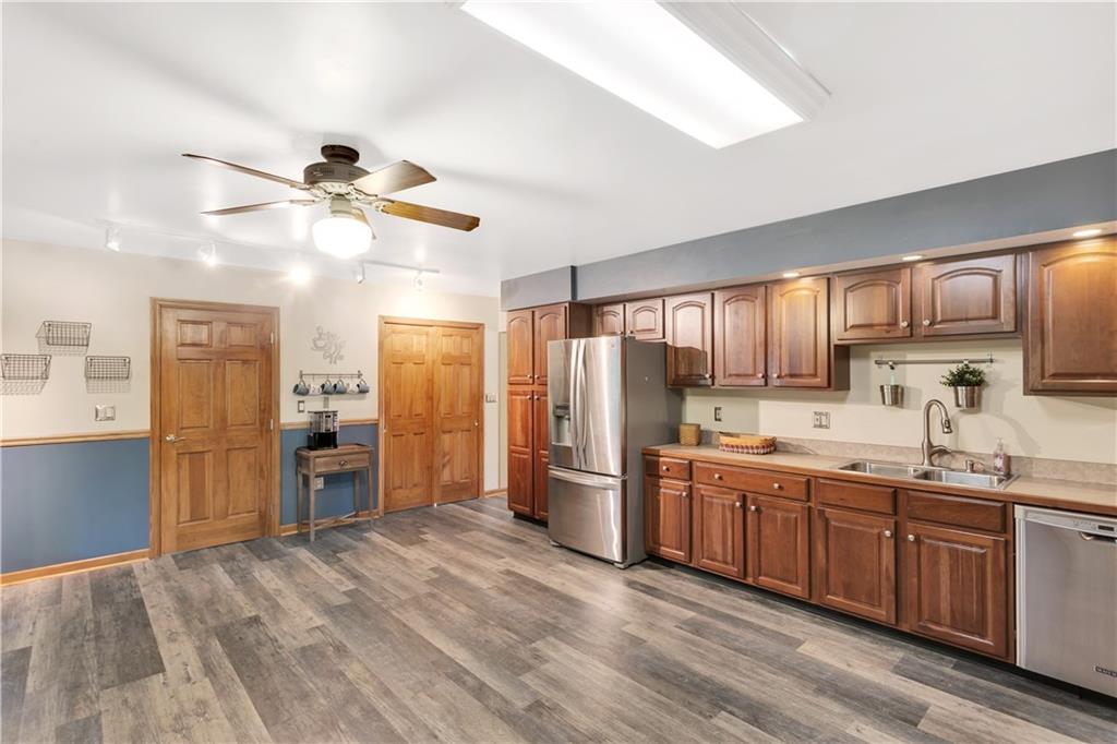 108 Woodland Road Economy, PA 15005 - Photo 9 of 25 Gallery Image 9