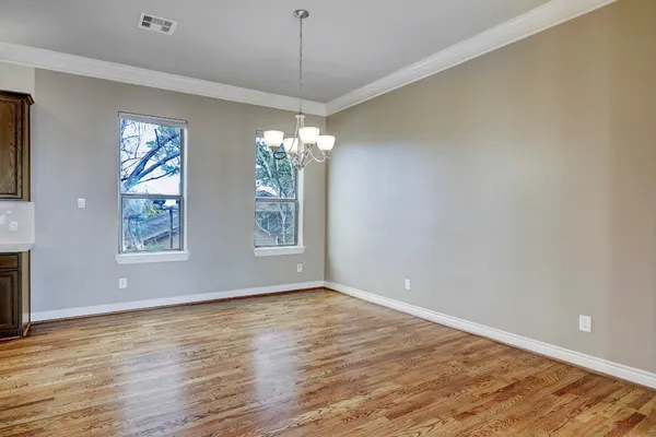 $2,595 | 8906 Lakeshore Bend Drive, Houston, TX 77080