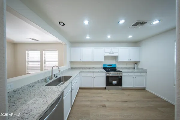 $2,200 | 21160 East Avenida Del Valle, Queen Creek, AZ 85142