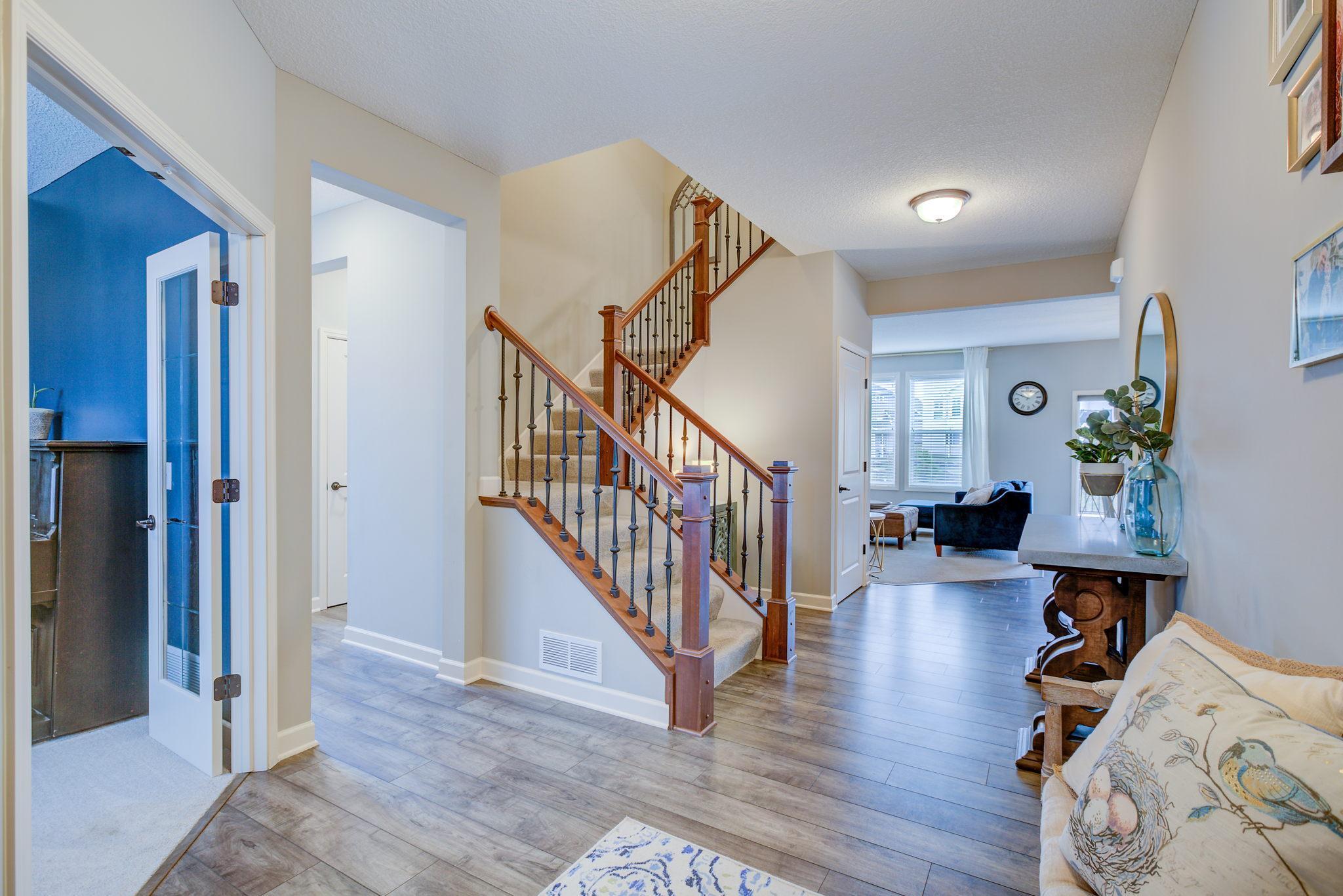 9557 Junco Road North Lake Elmo, MN 55042 - Photo 2 of 34