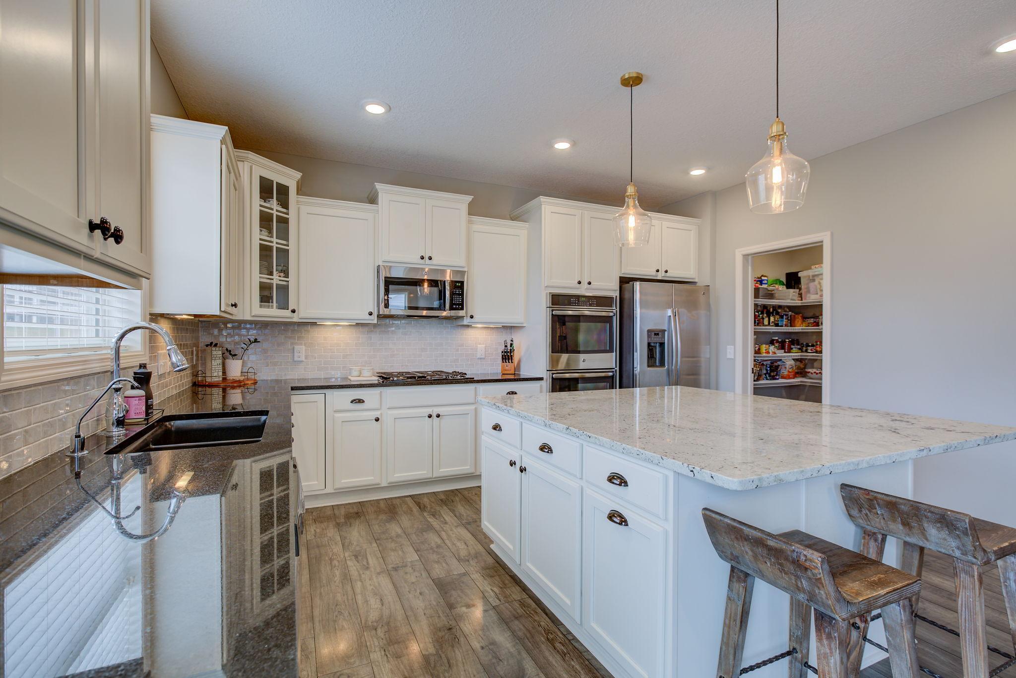 9557 Junco Road North Lake Elmo, MN 55042 - Photo 7 of 34