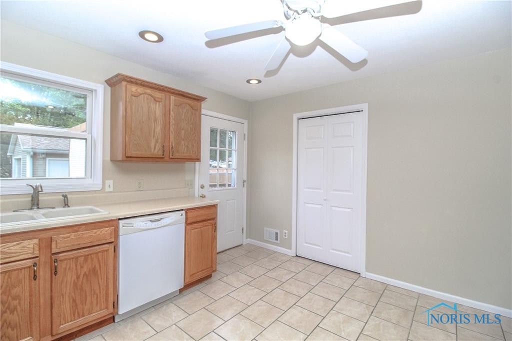 2003 Woodbridge Road Toledo, OH 43615 - Photo 16 of 31 Gallery Image 16
