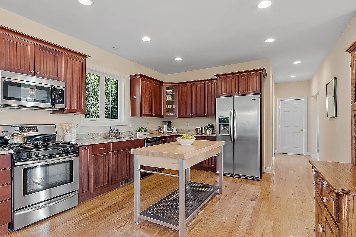 46 Ryan Farm Road Windham, NH 03087 - Photo 11 of 40