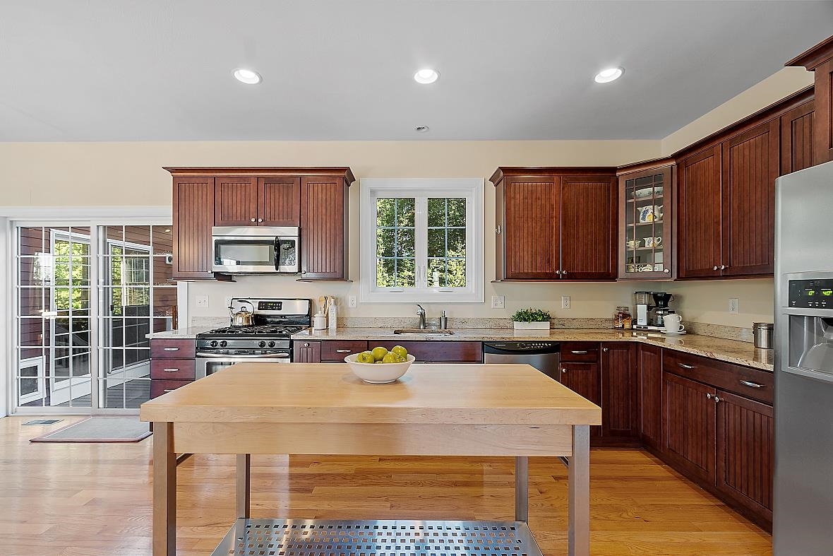 46 Ryan Farm Road Windham, NH 03087 - Photo 12 of 40