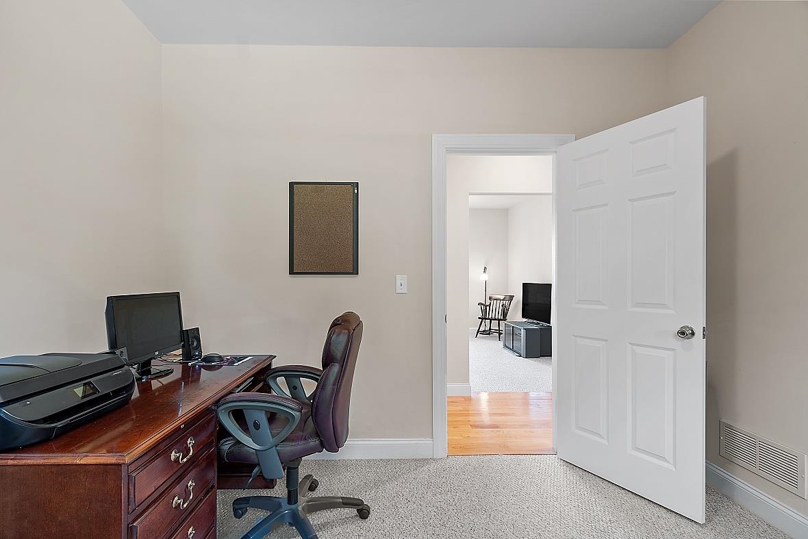 46 Ryan Farm Road Windham, NH 03087 - Photo 20 of 40