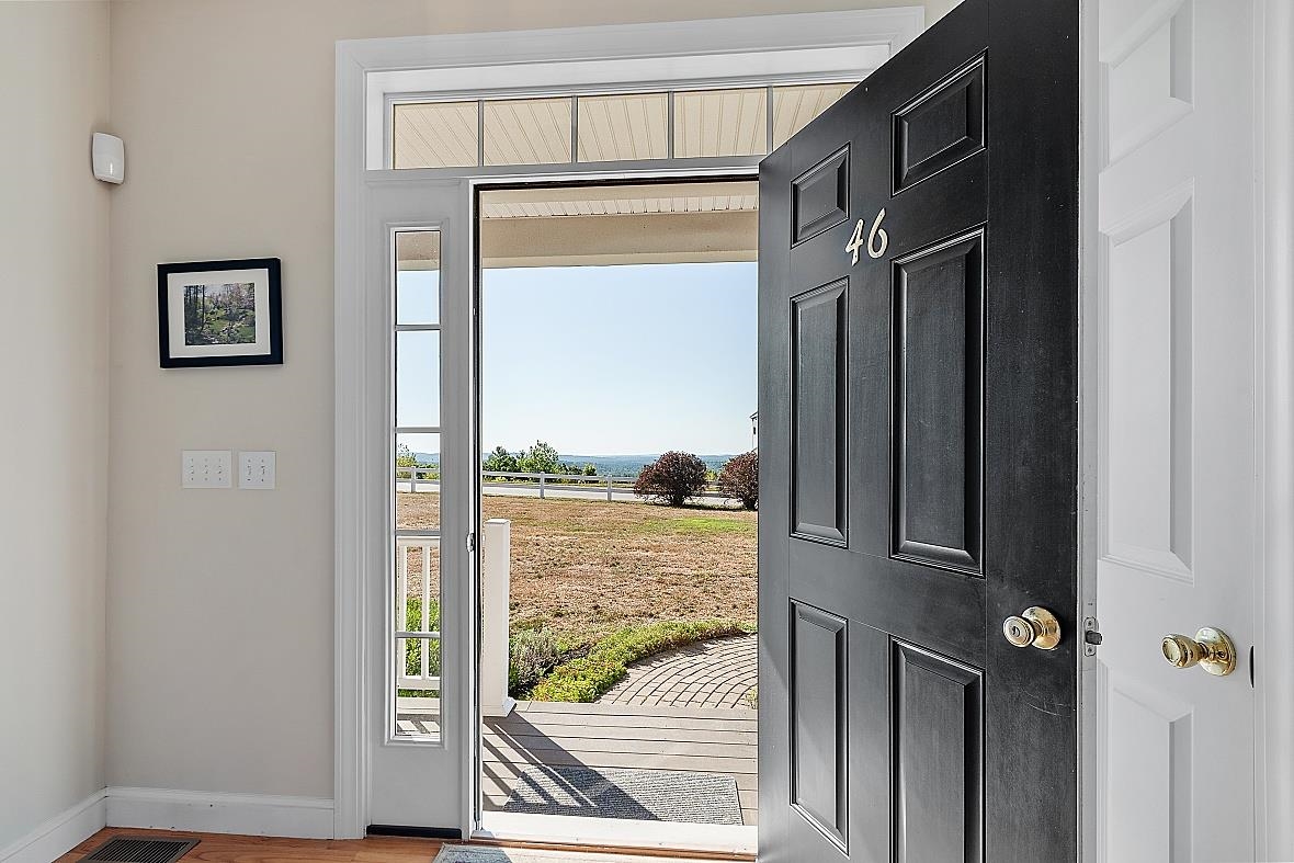 46 Ryan Farm Road Windham, NH 03087 - Photo 4 of 40