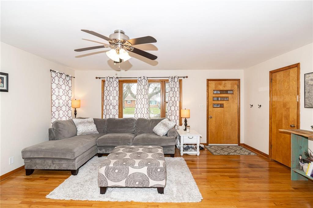 715 Howard Road Greenwood, IN 46142 - Photo 7 of 31 Gallery Image 7