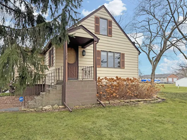 $230,000 | 1765 Glenwood Dyer Road, Lynwood, IL 60411