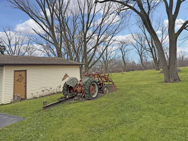 $230,000 | 1765 Glenwood Dyer Road, Lynwood, IL 60411