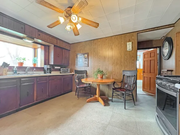 $230,000 | 1765 Glenwood Dyer Road, Lynwood, IL 60411