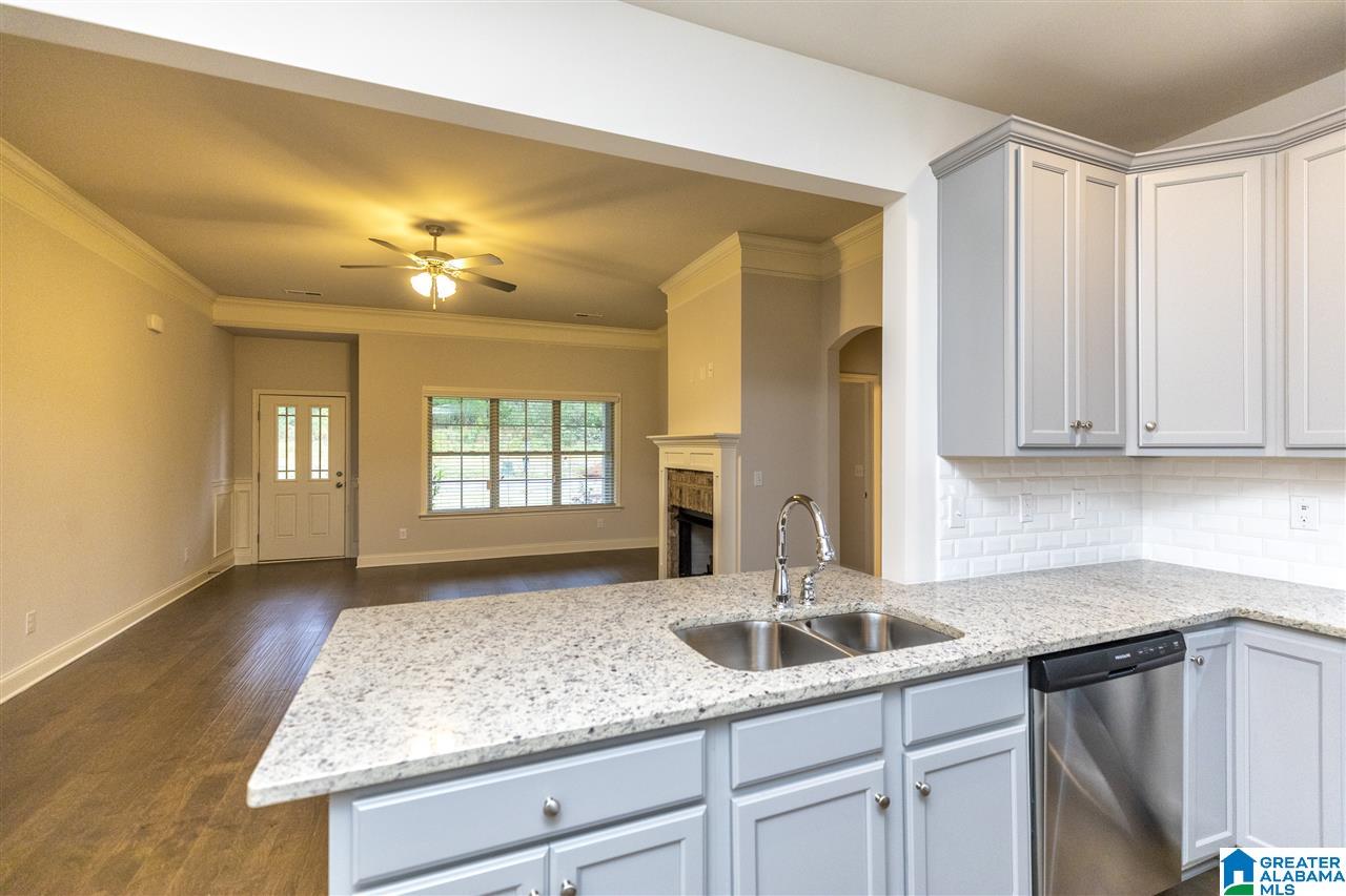 5527 Coach Lane Bessemer, AL 35022 - Photo 11 of 32