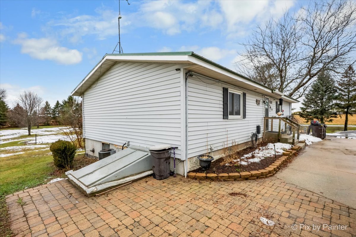 9416 Kemman Road Hebron, IL 60034 - Photo 32 of 40