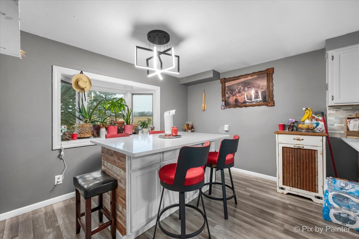 9416 Kemman Road Hebron, IL 60034 - Photo 5 of 40