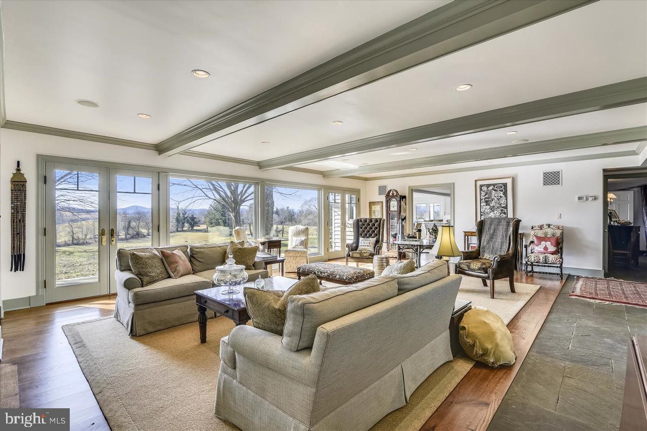 3074 Rectortown Road Marshall, VA 20115 - Photo 11 of 60 great room