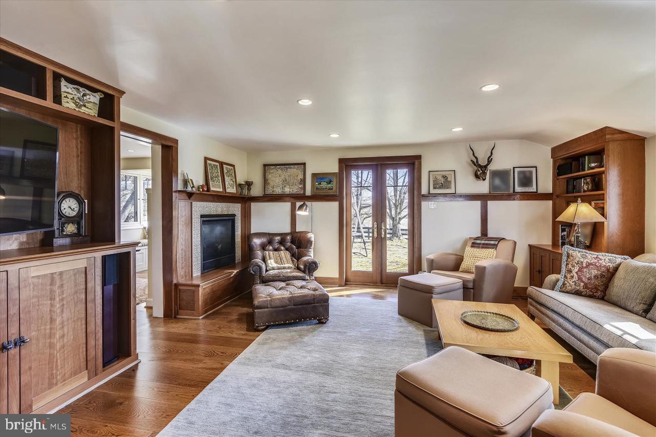 3074 Rectortown Road Marshall, VA 20115 - Photo 13 of 60 family room