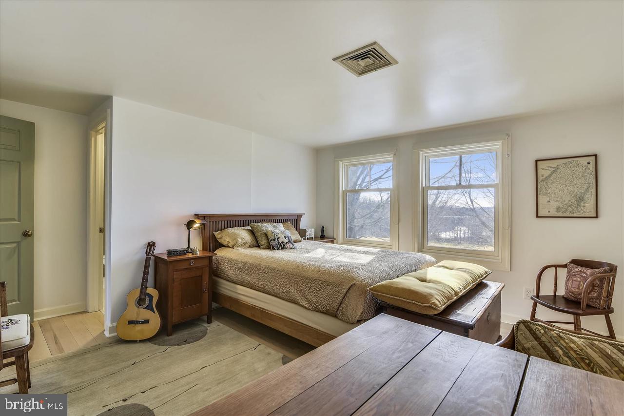 3074 Rectortown Road Marshall, VA 20115 - Photo 22 of 60 bedroom upper level