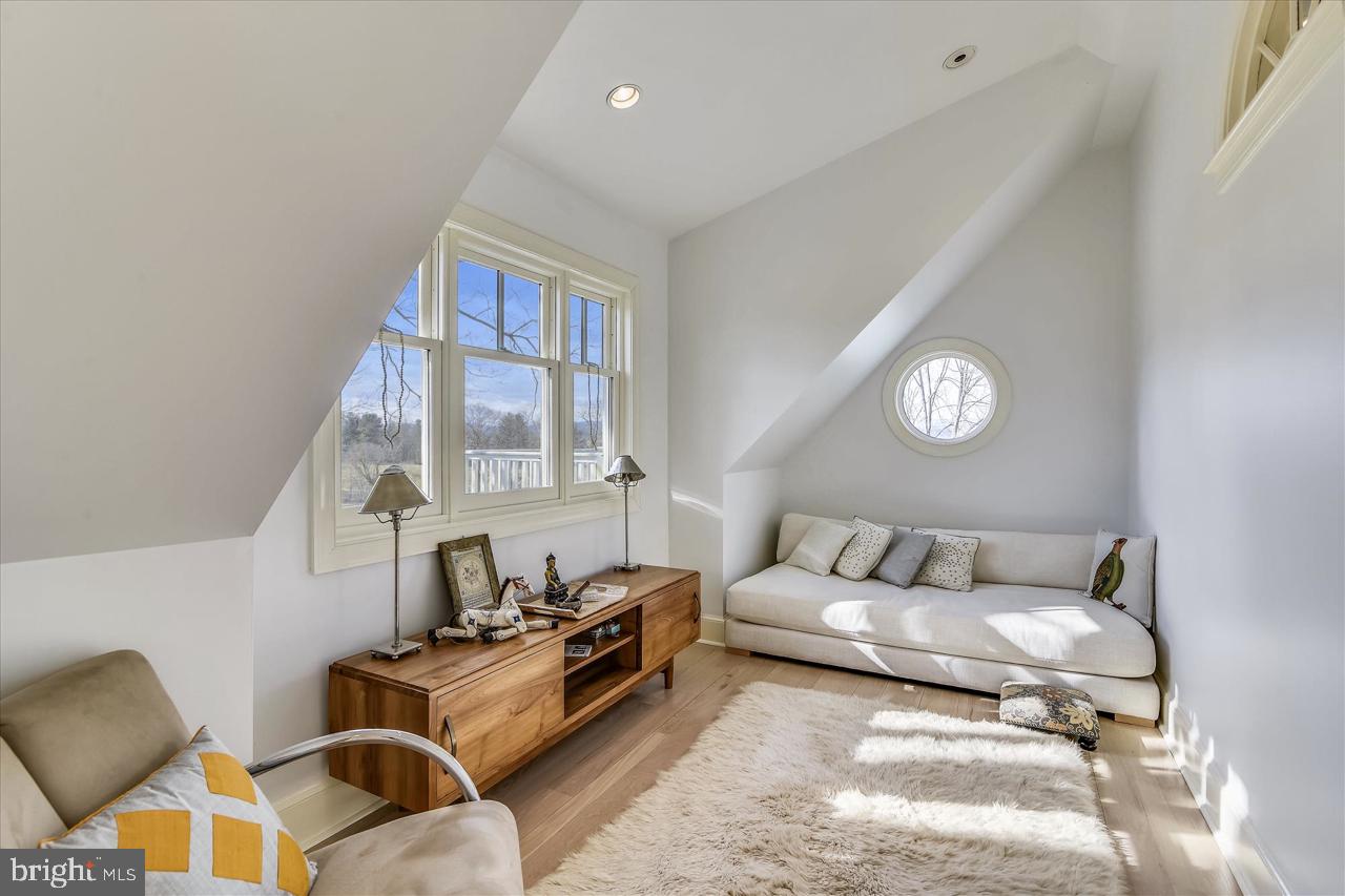 3074 Rectortown Road Marshall, VA 20115 - Photo 25 of 60 sitting room upstairs
