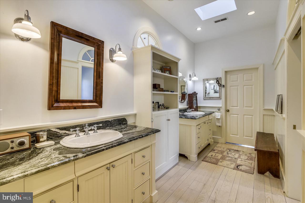 3074 Rectortown Road Marshall, VA 20115 - Photo 26 of 60 bathroom upstairs