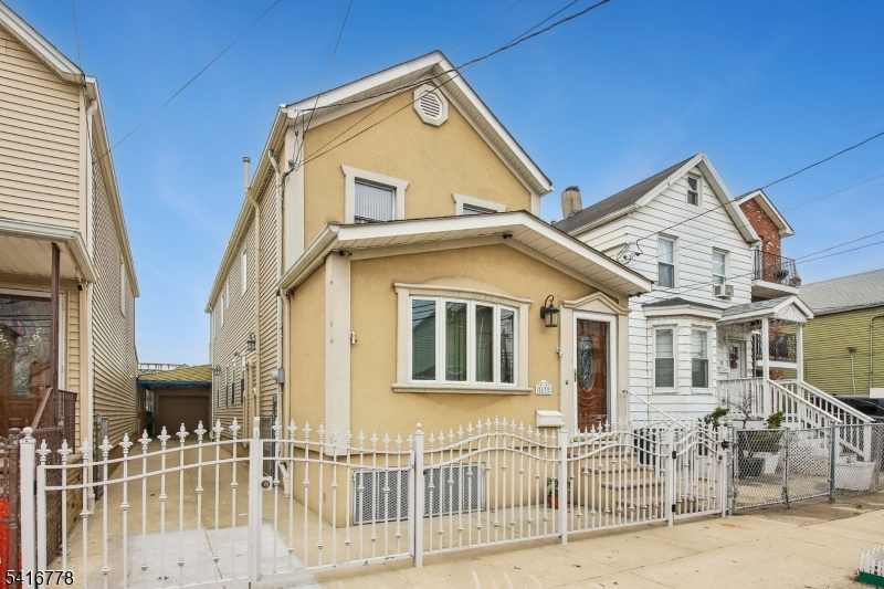 63 Waydell Street Newark, NJ 07105 - Photo 45 of 48