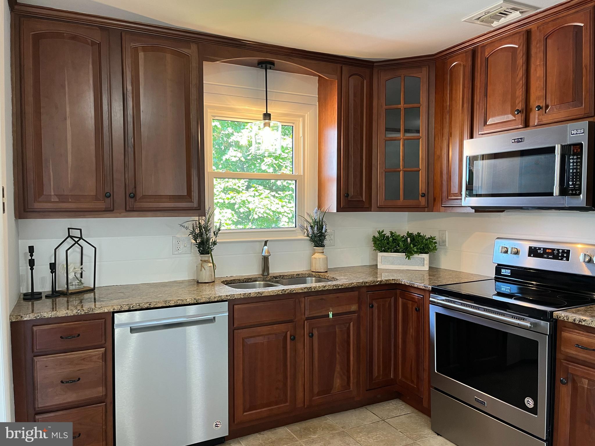 1010 Devonshire Road Lancaster, PA 17601 - Photo 9 of 35 Gallery Image 9